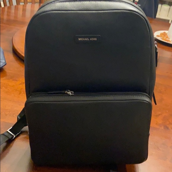 Michael Kors backpack - Picture 2 of 6